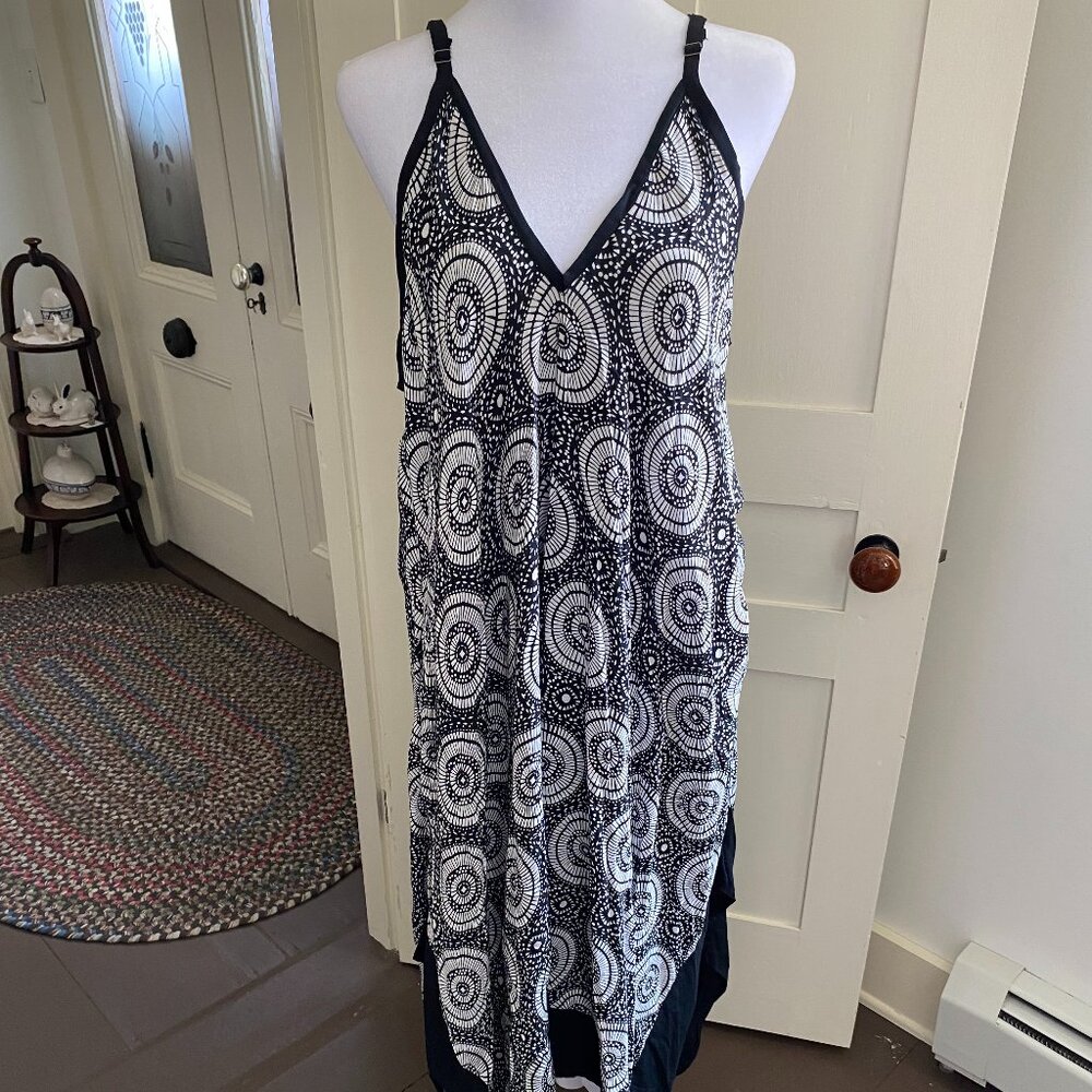 Tangerine Temple Black and White Sundress or Bathing Suit Coverup
